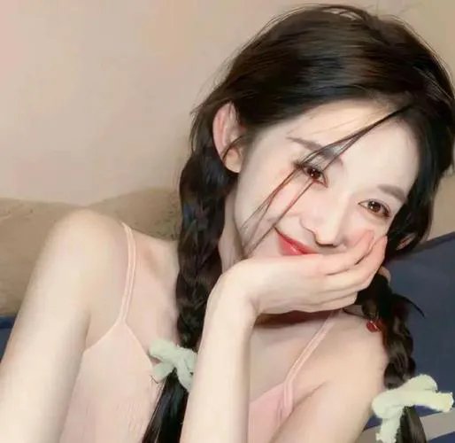 彩凤云裳